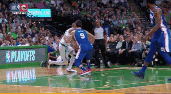 感慨萬千!大帝倒地拍打地板的那一瞬間,讓我想起了石佛-黑特籃球-NBA新聞影音圖片分享社區