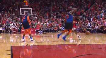 到目前为止 整个NBA最突出的球员就是哈登