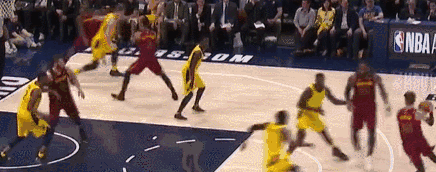 他挑衅詹姆斯，抱摔格林！还差点把骑士击败了