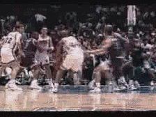 實戰中能隔扣歐尼爾?神就是神!就是這麼輕鬆!-黑特籃球-NBA新聞影音圖片分享社區