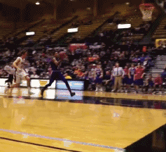 這是史上最髒籃球動作,沒有之一!籃球比賽更應該用實力說話-黑特籃球-NBA新聞影音圖片分享社區