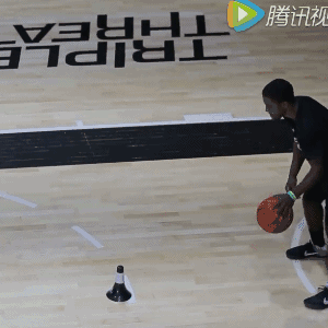 教學 | 柯瑞恐怖的不僅是超強的射術,这一招更值得去学习!-黑特籃球-NBA新聞影音圖片分享社區