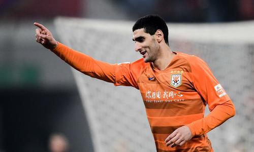 鲁能短板变长处 费莱尼首秀堪称完美