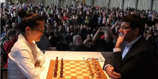 侯逸凡首次执黑战平前世界棋王阿南德