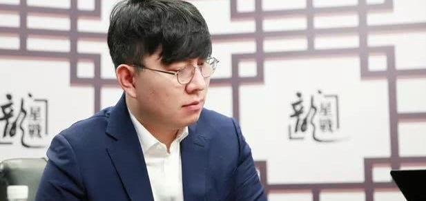 4日10时棋谱直播龙星战第六局：王昊洋VS范胤