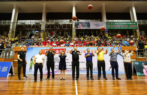 10月19日， “梵净山泉杯”2018江门市男子篮球联赛开赛
