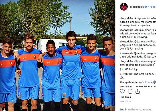 年少时的达洛特和队友们