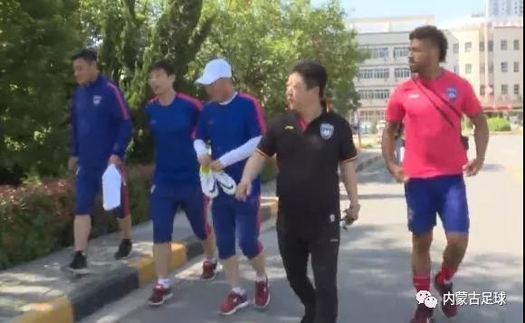 王波执教陕西