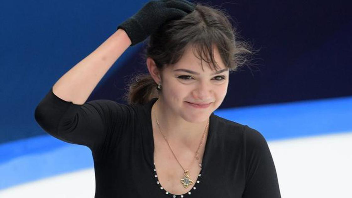 花滑美女梅德韦杰娃备战新赛季