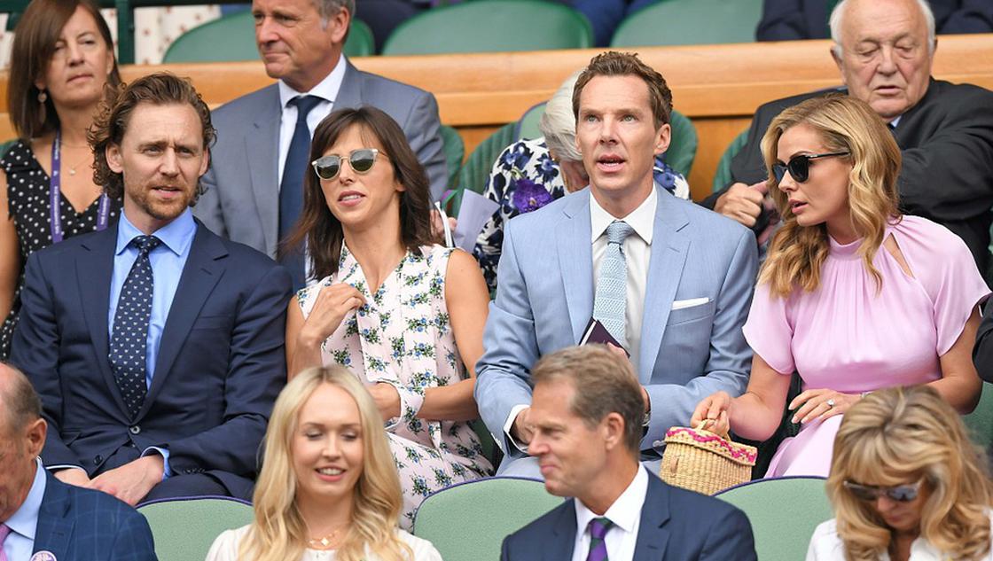 抖森和卷福观战温网男单决赛