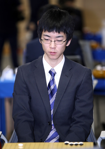 日本新锐棋手芝野虎丸