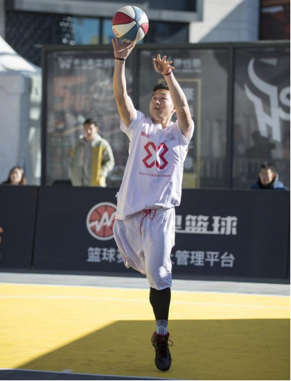 “独腿斗士”骆祥健在3X3黄金联赛“一战成名”