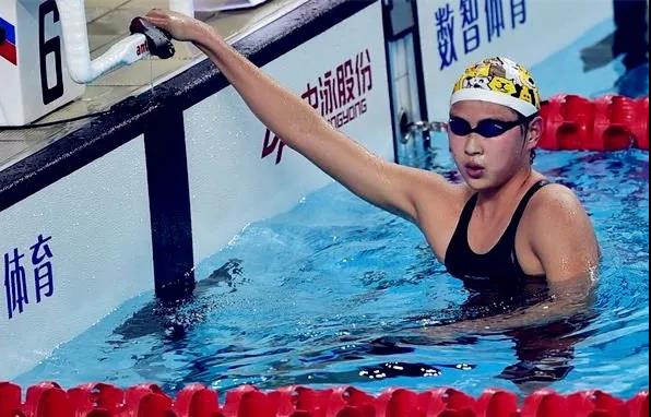 中国游泳新人辈出