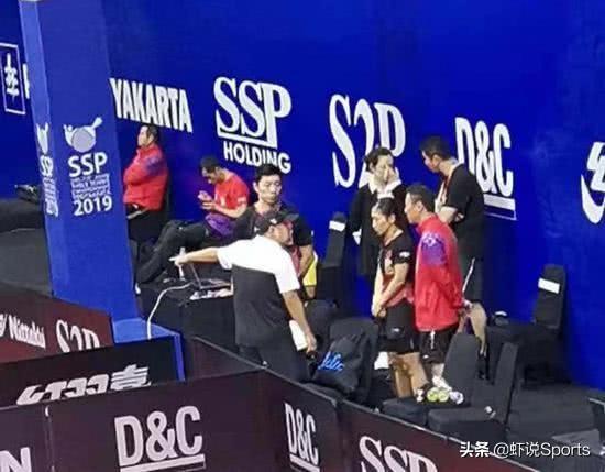许昕谈混双夺冠被刘主席训话 “睡一觉就会好”