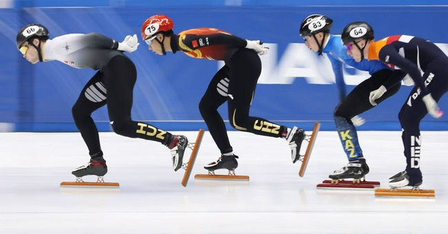 短道世界杯武大靖表现强势 中国男子接力第1晋级