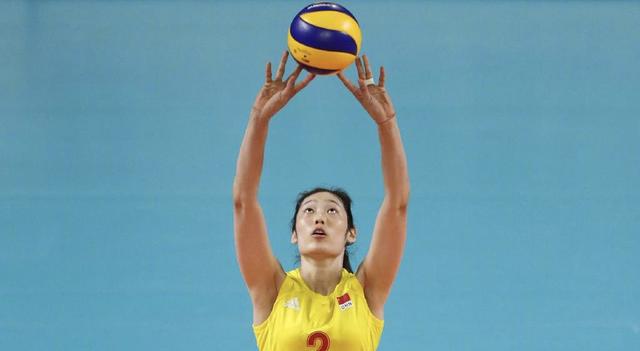 回国+夺冠+“触电” 朱婷25岁这一年忙并快乐着