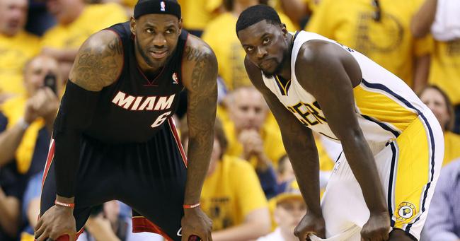 【影片】5年前的今天:NBA經典瞬間誕生,舞王朝詹姆斯耳邊吹氣!-黑特籃球-NBA新聞影音圖片分享社區