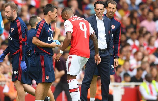 英媒：拉卡泽特受伤不重 不会影响出战英超首轮