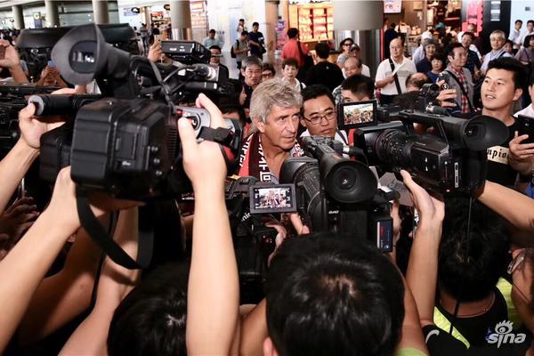 【直播】ShowMaker：以为自己在中国没那么受欢迎，结果全是人