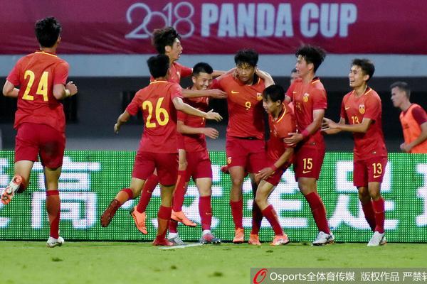 11.6英雄联盟英雄联盟解说主持杯第二十日训练赛