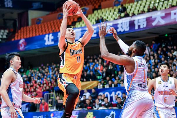 科爾：巴特勒交易讓穆迪&波杰明確了定位 穆迪接過了維金斯的角色