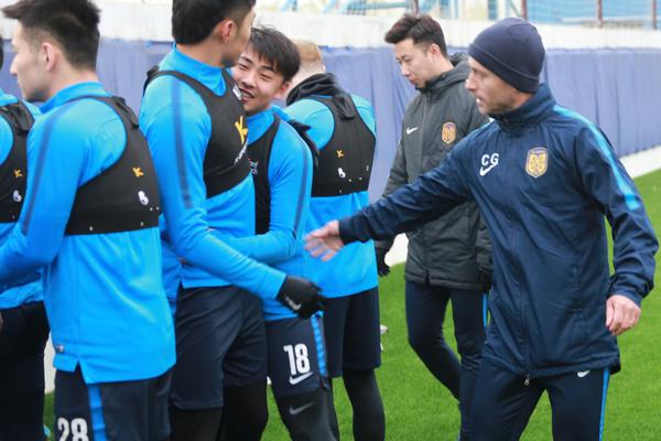 老帅徐根宝率上海U20男足出战全运会