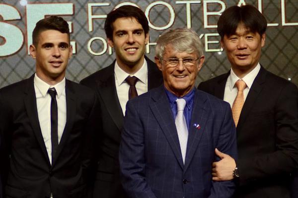 巴洛特利曼奇尼-爱游戏APP（中国）官方网站下载_AIYOUXI体育