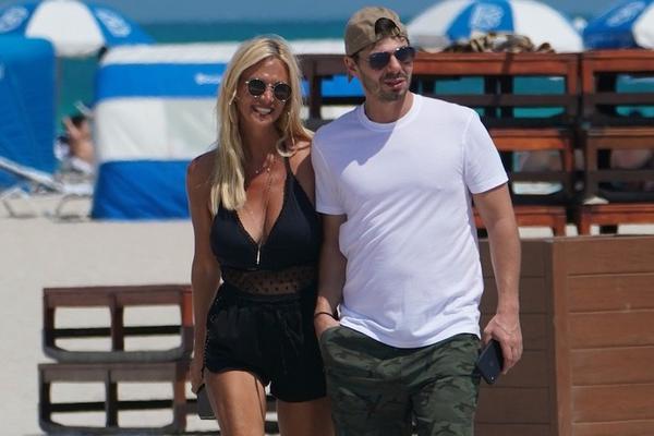 武汉球迷-乐鱼app(leyu)官方网站-乐鱼官网