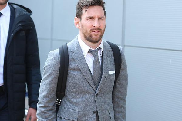 球隊周邊上新郭艾倫主題T恤、客場球衣