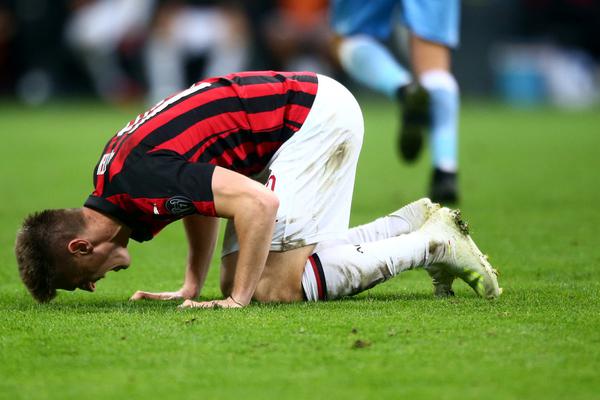 再次領先!奧比勒耶遠射出現折射,方鏡淇反應不及皮球滾入球門