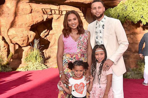 马斯克：特斯拉全自动驾驶 FSD 套件 V9 升级将再推迟 1 周