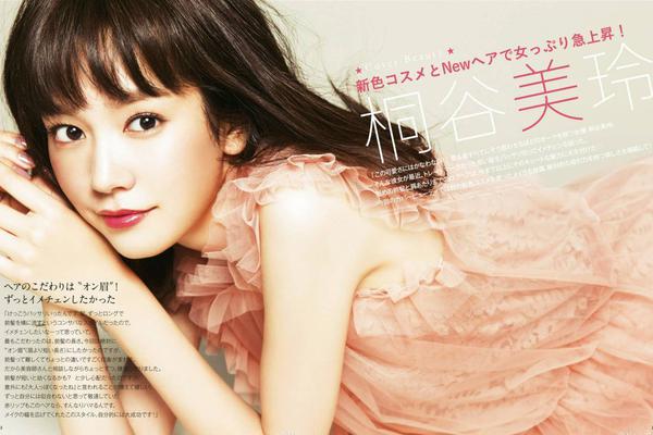 拉都拉不住!蓉城教練組成員情緒激動不斷輸出主裁,被紅牌罰下