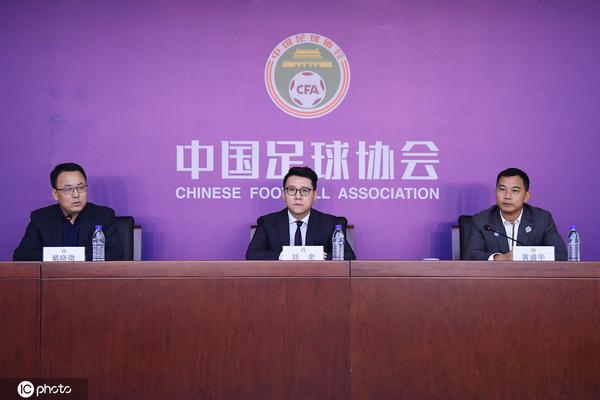 李春江现身广东见赵睿！两人愉快沟通，全程直指冠军，夺冠约酒局