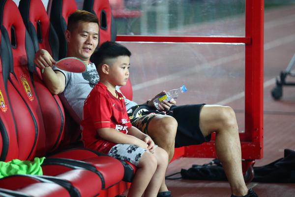 ESPN：39岁胡尔克重新迎来职业生涯黄金阶段，他已不考虑离队