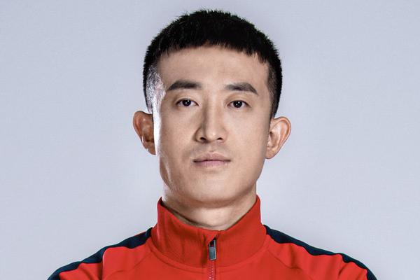 杰西·巴斯打破沉默，談及湖人解雇事件