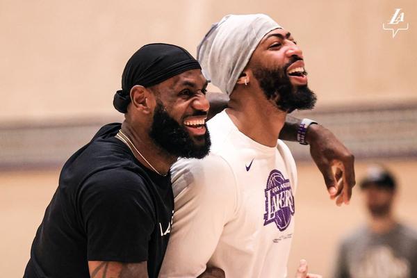 埃斯库德罗-乐鱼app(leyu)官方网站-乐鱼官网