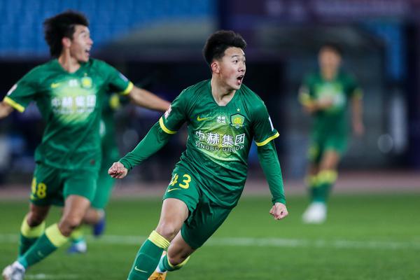 奇迹！29万人口小岛被射36脚，爆冷逼平日本，世少赛3队提前出线