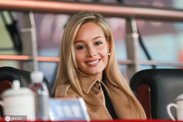 史诗级交易~欧媒：东契奇场均45.3分 比浓眉&弗拉格&克莱总和还多