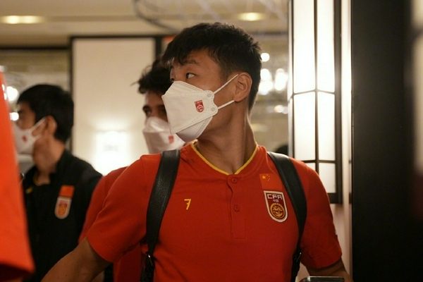 拜仁与主帅孔帕尼续约至2029年