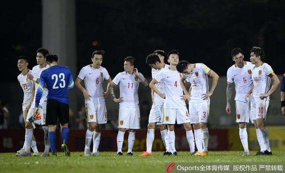 粤媒:国足想归化球员可能不大