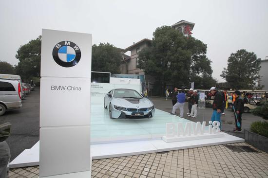 BMW-I8混合动力跑车展示