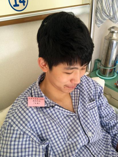 走心!男排队报感恩节特刊男排 排球北汽小将真