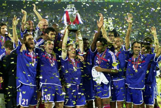 2000年的欧洲杯，何其经典