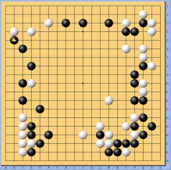 金龙城杯现场:日本队苦思冥想 韩国队呼呼大睡