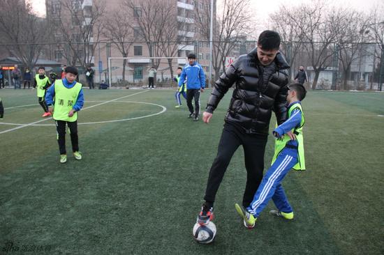 艾维-足球少年选拔在京举行 徐阳南方亲自上阵