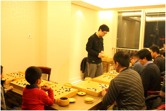 孟泰龄与棋迷互动