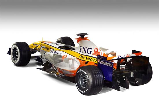 雷诺最搞怪的一款F1涂装（图为R26）