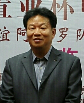 李斌