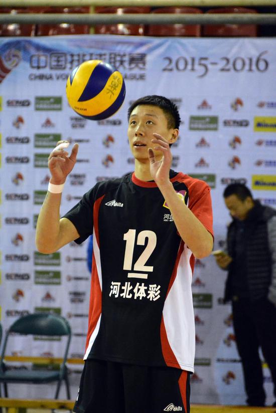 帅气的李董马亚