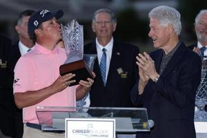 冠军球包：杜夫纳用Titleist球具赢得凯业必达赛